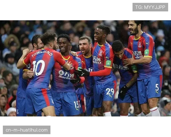 三中卫体系在曼联与水晶宫重现活力，3-4-2-1阵型成赛季亮点